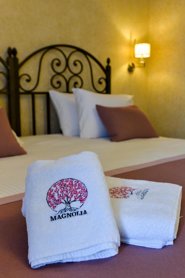 Hotel Magnolia In The City Centre Kutaisi Exteriör bild